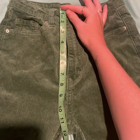 Green corduroy pants! Tried on never worn - Picture 3 of 5